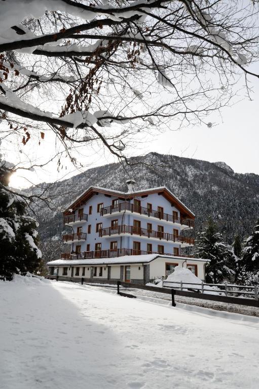 Laghetto Alpine Hotel & Restaurant Брусон Екстериор снимка
